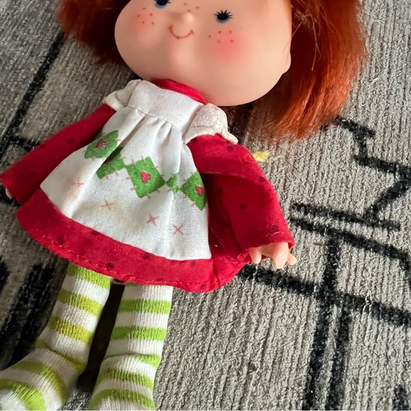 Strawberry shortcake vintage strawberry house figures and clothes set with figs - Picture 11 of 15